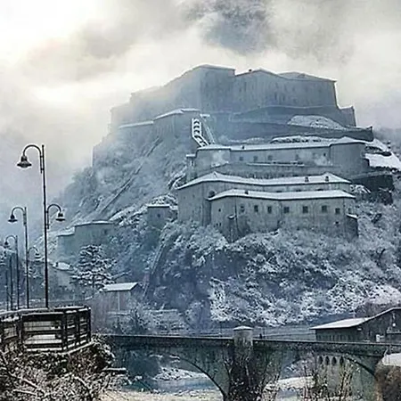 Ferienwohnung Le Joli Coin Du Passage Aosta Exterior foto